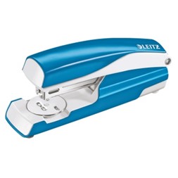 Stiftemaskin LEITZ 5502 30 ark blå